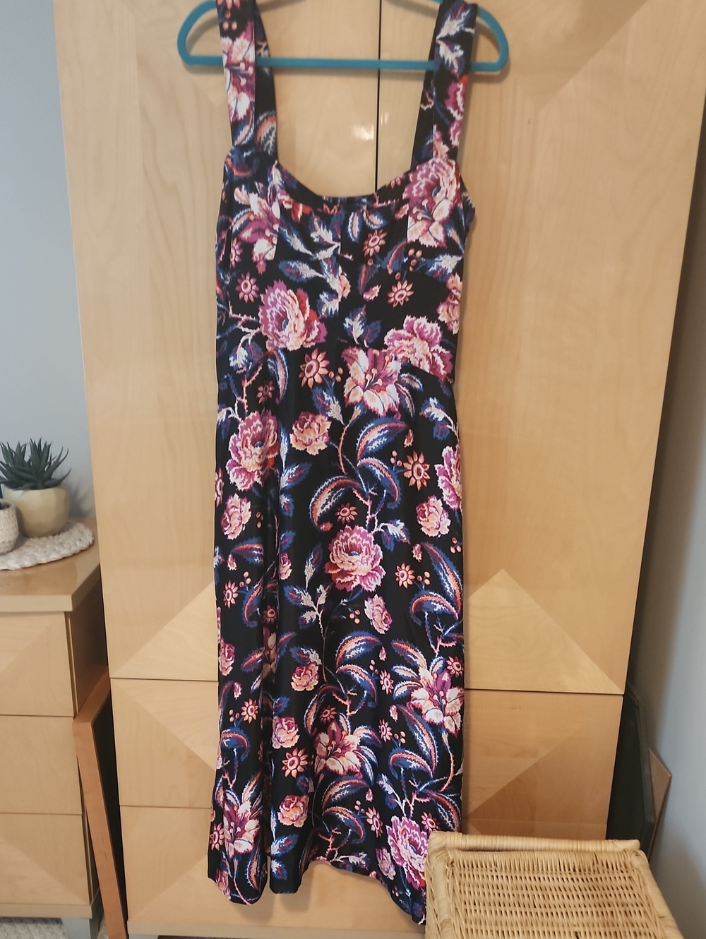 Jocelyn Sleeveless Slip Midi Dress By Maeve